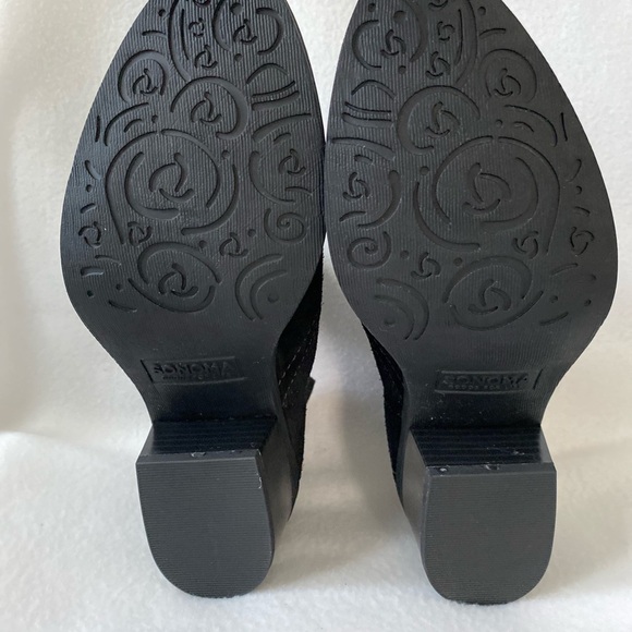 Sonoma Good for Life Size 6M Black Suede Bootie - Picture 11 of 16